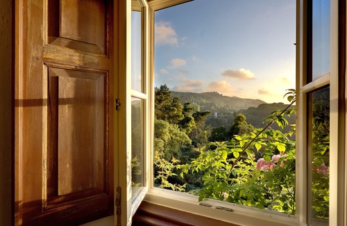 Sintra House | A 3 Storey Country House Nestled in 10 Hectares of Woodland