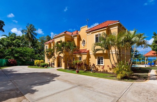 Mullins Villa | A 4 bedroom villa located just a short walk from Mullins Bay Beach in Barbados