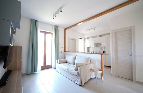 Salerno Apartment | A 5 Minuti dal Mare in Zona Ricca di Servizi, Appartamento Appena Ristrutturato