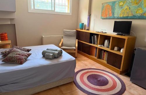 Hortaleza House | A 5 minutos de Ifema y 10 del aeropuerto, habitación y baño privado con entrada independiente