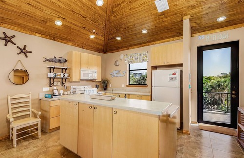 North Captiva House | A Beachfront Oasis - Set Sail at the SS. Minnow!