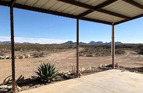 Terlingua House | A beautiful dark skies area of the desert!