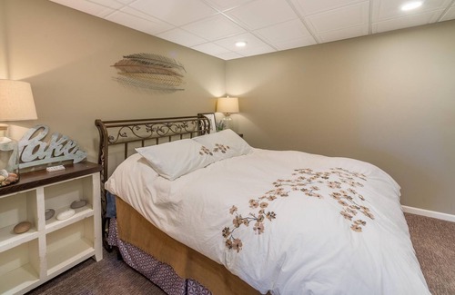 Newberry House | A beautiful getaway on the remote bluffs of Lake Superior