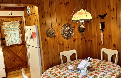 Chestertown Cottage | A beautiful lake view cabin on Friends Lake