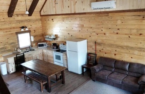 Hill City Cabin | A Black Hills Vacation in Comfort at Elk Hollow Cabin!
