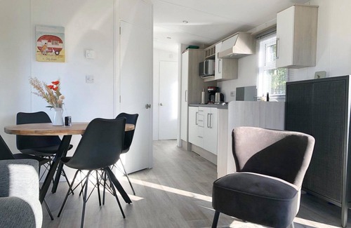 Sint Maarten House | A brand new chalet on the edge of our park with a beautiful view of the Valkkogerdijk.