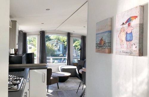 Sint Maarten House | A brand new chalet on the edge of our park with a beautiful view of the Valkkogerdijk.