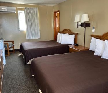 Chamberlain Hotel | A Bridge View Inn