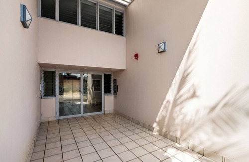 Nelson Bay Apartment | A bushland outlook with a short stroll to Shoal Bay Beach