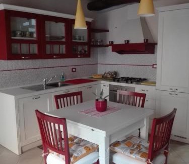 Carrara Apartment | A CA' DI GIO'
