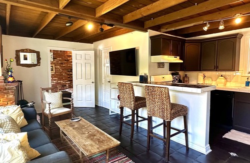 East Side Costa Mesa Cottage | A California Dream Escape