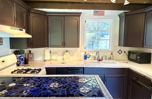 East Side Costa Mesa Cottage | A California Dream Escape