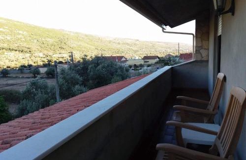 Poio House | A casa da serra - alojamento local