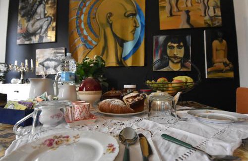 Jesi Bed & Breakfast | A Casa dell'Artista ViKi