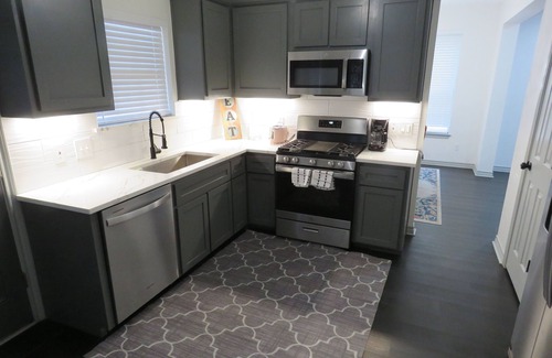Dallas House | A Century Modern Luxurious Home Minutes from White Rock Lake & A Huge Backyard!