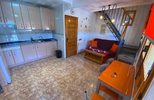 San Fulgencio House | A charming 2 bedroom, 2 bathroom property on 2 levels.