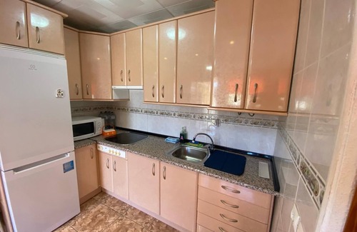 San Fulgencio House | A charming 2 bedroom, 2 bathroom property on 2 levels.