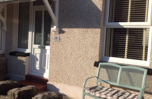 Llandudno House | A charming 2 bedroom cottage in the heart of Llandudno.