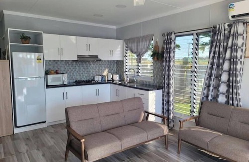 Nadi House | A charming 3 bdrm house with pool, AC and free parking near essential amenities