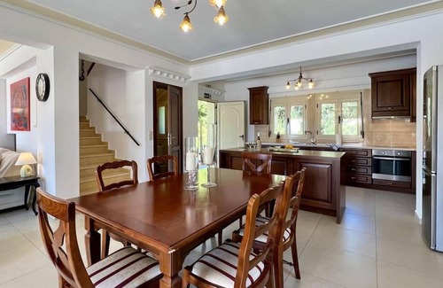 Fiskardo Villa | A Charming 3 Bedroom Villa, 4 Bathrooms, Private Pool, Sea Views, Short drive to the beach, local ta