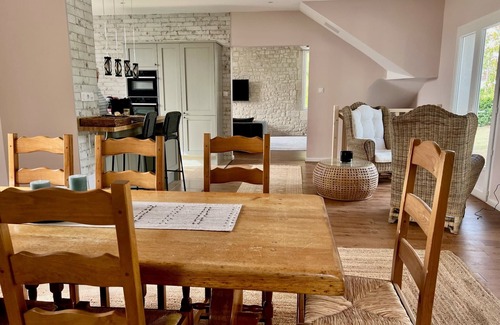 Eymet House | A charming 4 bedroom townhouse, easy walking distance to Eymet village.
