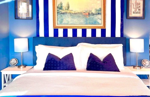 St Ignace Apartment | A charming loft-style studio on the shore of Lake Huron