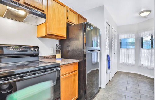 Orlando Condo | A Charming Orlando Condo near UCF & Spacious Outdoor Space
