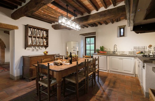 Lucignano Villa | A charming villa with large private swimming pool, located in a dream location
