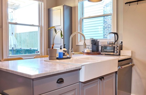 Logan Square Apartment | A chic second-floor plant-filled retreat in Chicago's Logan Square neighborhood.