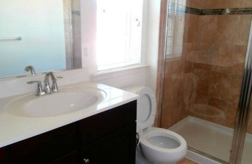 Germantown House | A Clean Townhouse in DC Suburban