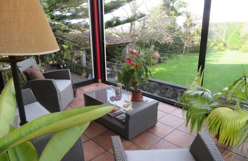 Capelas House | A comfortable, self-contained suite in a restored 19th-century vila (RRAL 980)