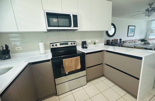 Machos Condo | A complete charming 2-bedroom apartment with WiFi, with pool in beautiful Ceiba.