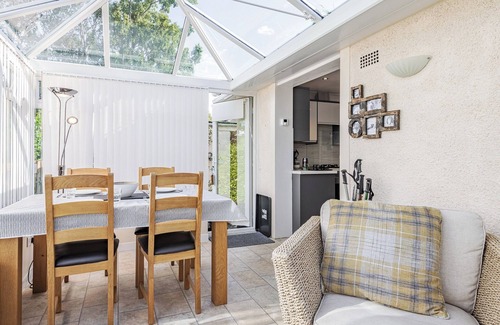Keswick Cottage | A completely refurbished holiday home situated in a quiet residential area.