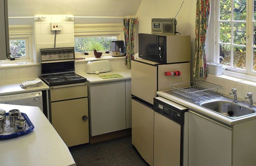 Chiddingly House | A cosy country Cottage with private garden & lovely views in a private estate