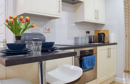 Long Hanborough Cottage | A cosy studio that is perfect for a romantic break away.