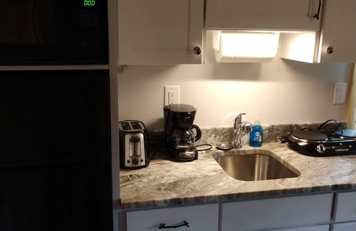 Columbia Falls Cabin | A cozy, affordable studio cabin close to Glacier Park, Flathead Lake and more!
