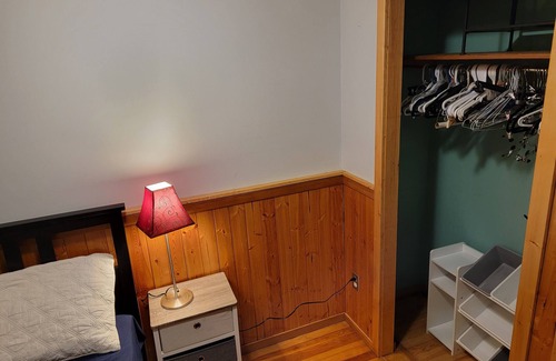 Whitehorse House | A cozy downtown war-era house with a cabin-like feel. Pet friendly!