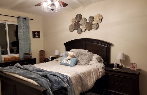 Havelock-Belmont-Methuen House | A Cozy Little Pinewood Hideaway