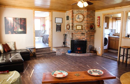 Menard Cottage | A Cozy Riverfront Getaway