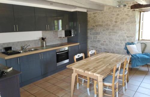 Esclauzels House | A deux pas de St Cirq Lapopie , Gite des Murets de l'isa