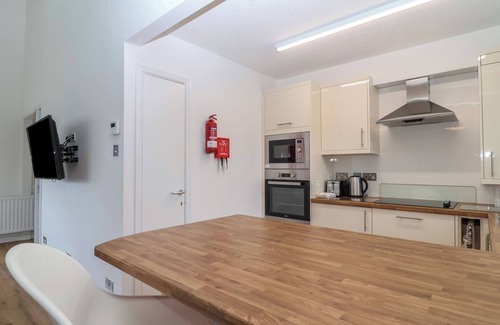 Heligan Cottage | A DEVON DEN AT HARCOMBE HOUSE, family friendly in Chudleigh