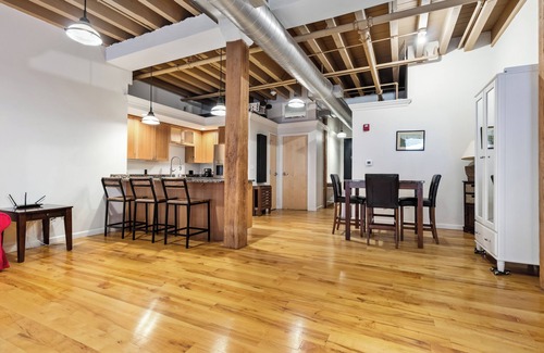 Downtown Boston House | A Downtown Loft 2 Bedroom!