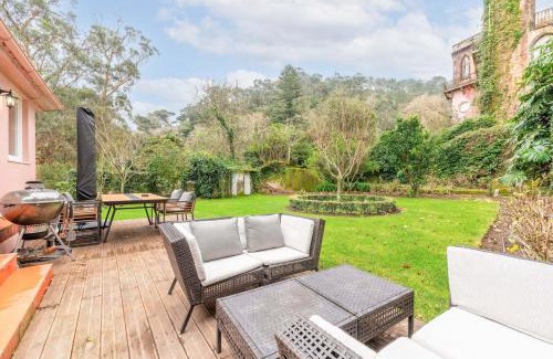Sintra Apartment | A Fairytale House