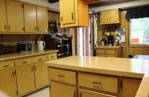 Brantingham Cottage | A family friendly camp - like home.