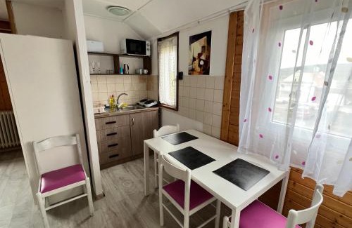 Zánka Apartment | A Festő Vendégháza/The Painter's Guest House