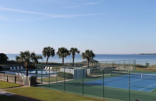 Pensacola Beach House | A Few Steps Away From the Sand and Water