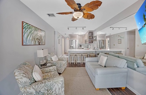 Truman Annex Condo | A Fish Bowl at The Truman Annex in Key West