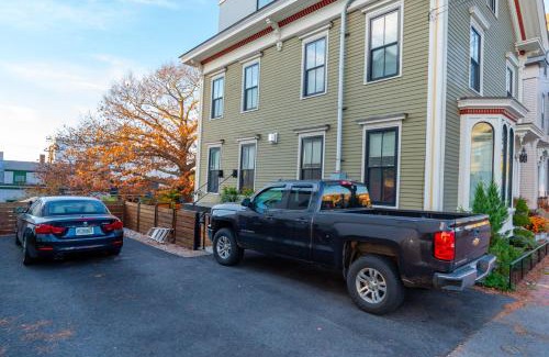 East Bayside Apartment | A Foodies Delight and Cumberland Charm