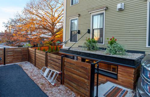 East Bayside Apartment | A Foodies Delight and Cumberland Charm
