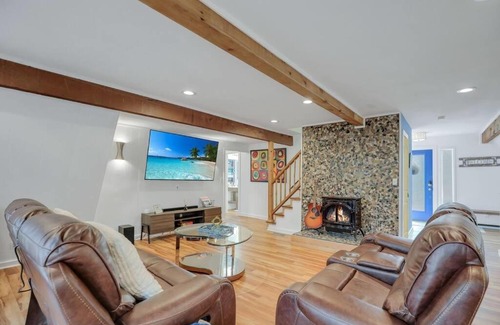 Pottsboro House | A Frame of Mind - 3bd 2 bath A-Frame lake retreat